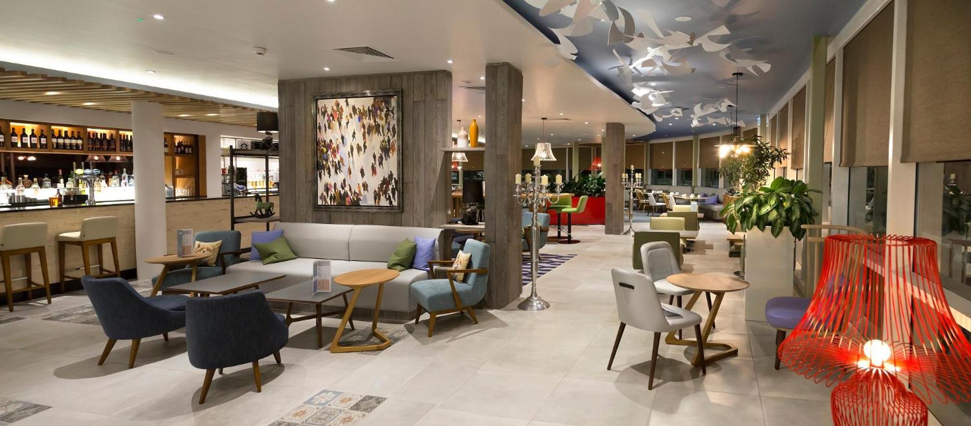 אמסבורי Holiday Inn Salisbury - Stonehenge By Ihg מראה חיצוני תמונה